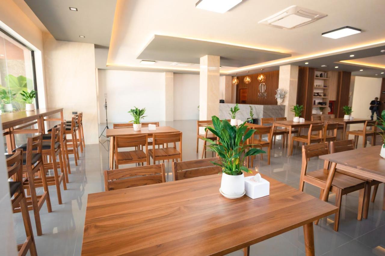 M&M Hotel Vang Vieng Eksteriør billede