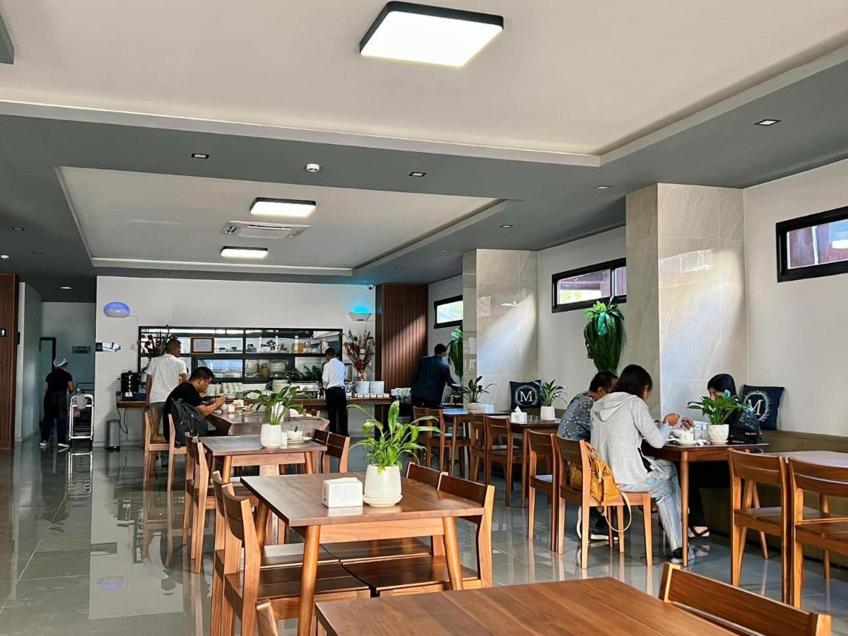 M&M Hotel Vang Vieng Eksteriør billede